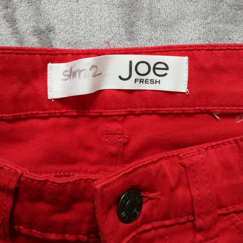 🌈 2/$25 🔽 Joe Fresh Red Cropped Jeans - Picture 2 of 3